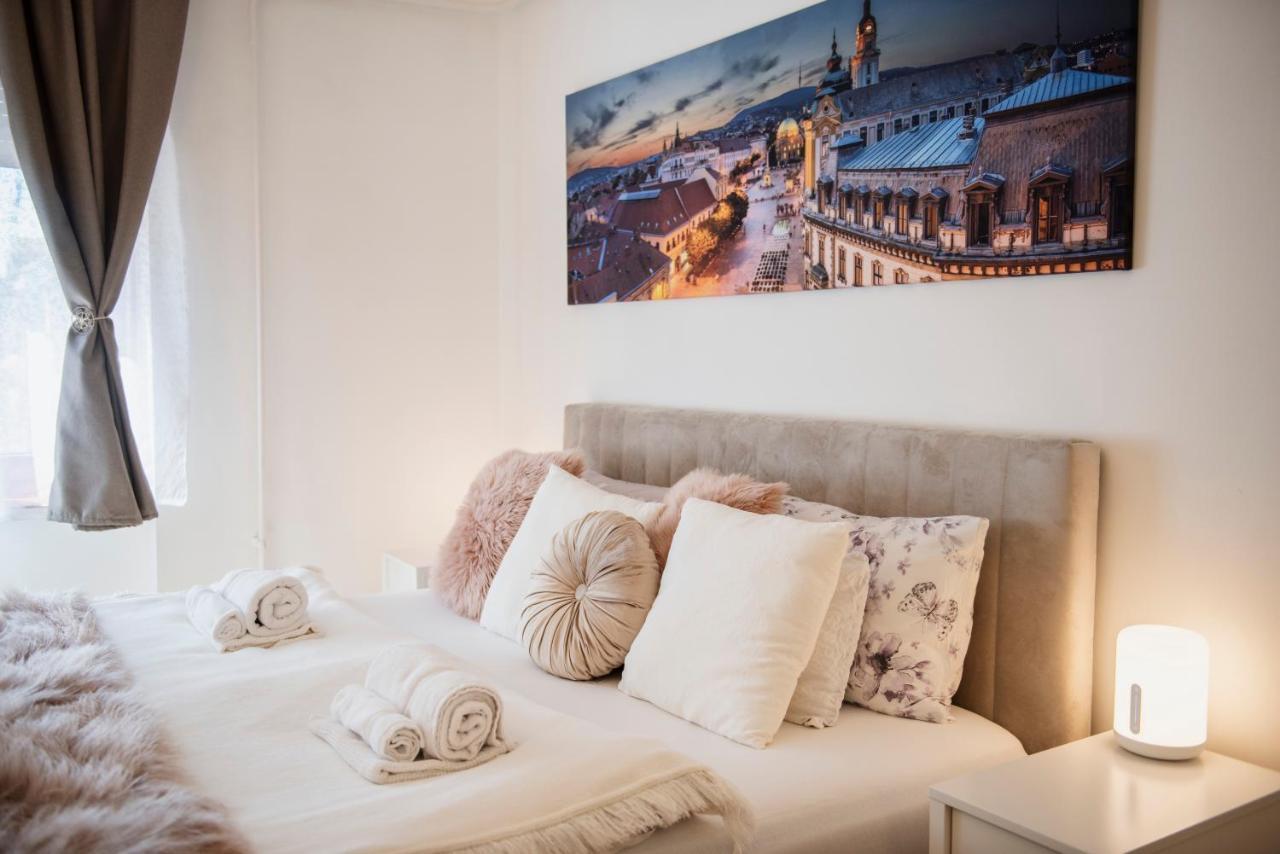 Heart Of Pecs Apartman Free Parking Pécs Exterior foto
