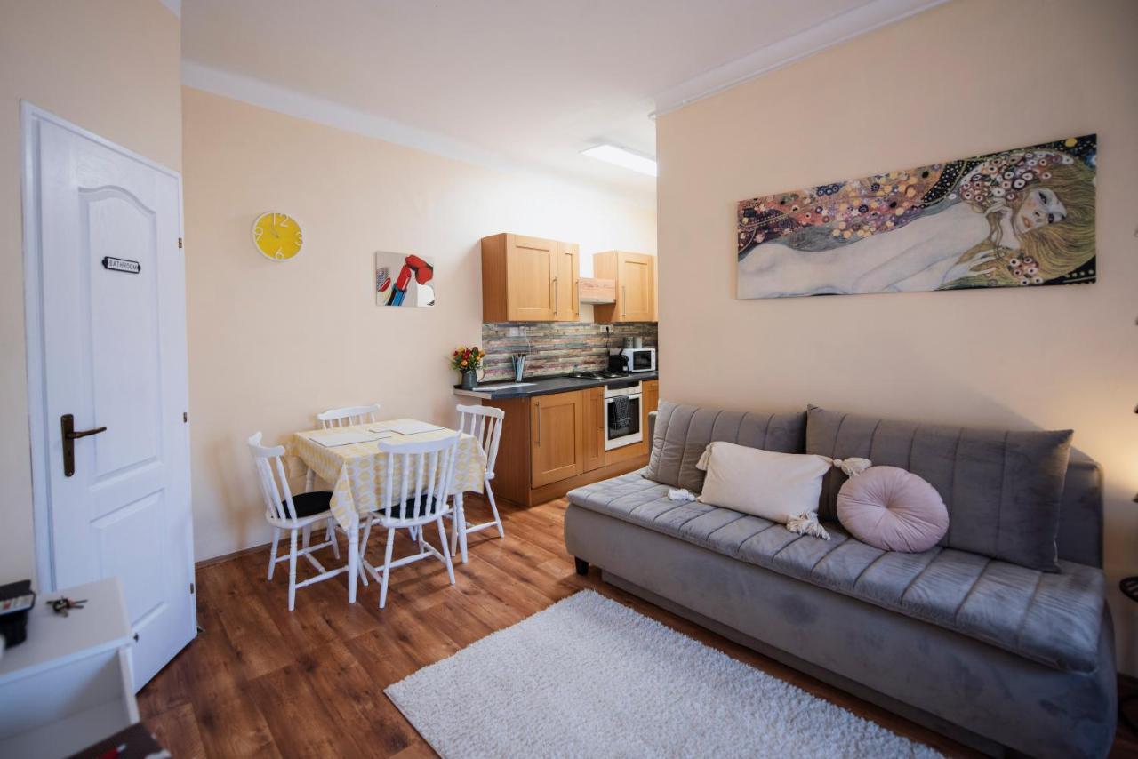 Heart Of Pecs Apartman Free Parking Pécs Exterior foto