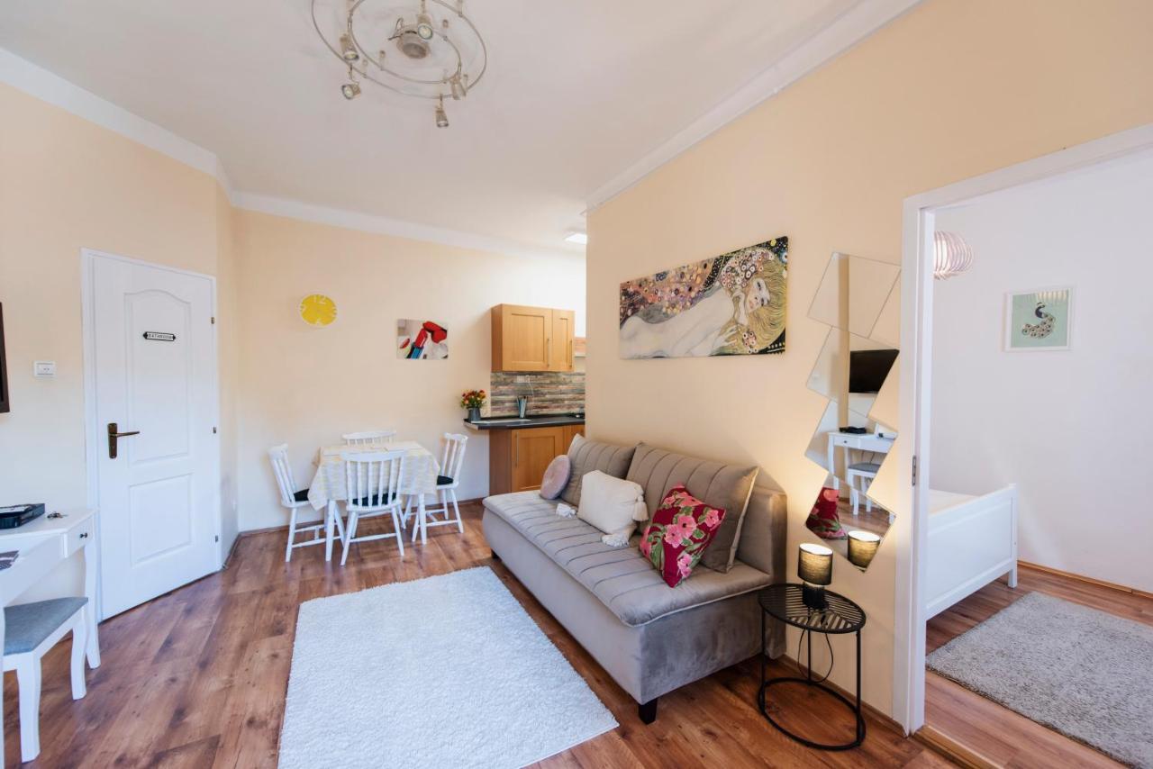 Heart Of Pecs Apartman Free Parking Pécs Exterior foto
