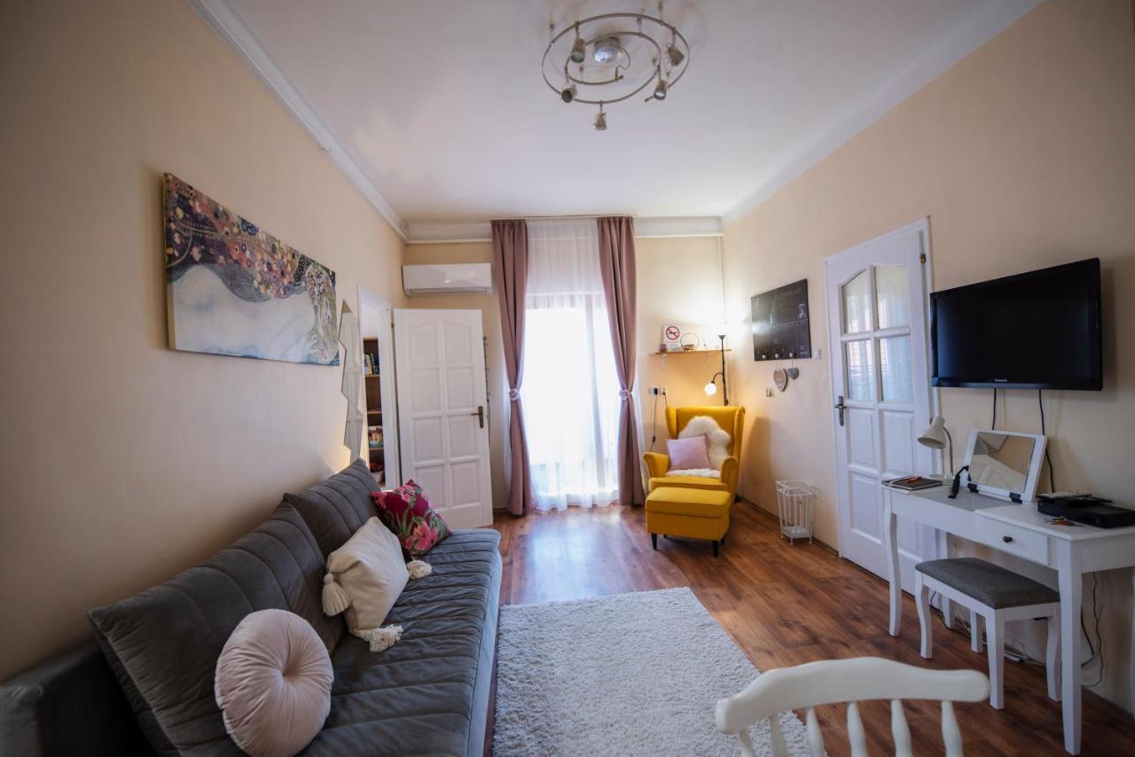 Heart Of Pecs Apartman Free Parking Pécs Exterior foto